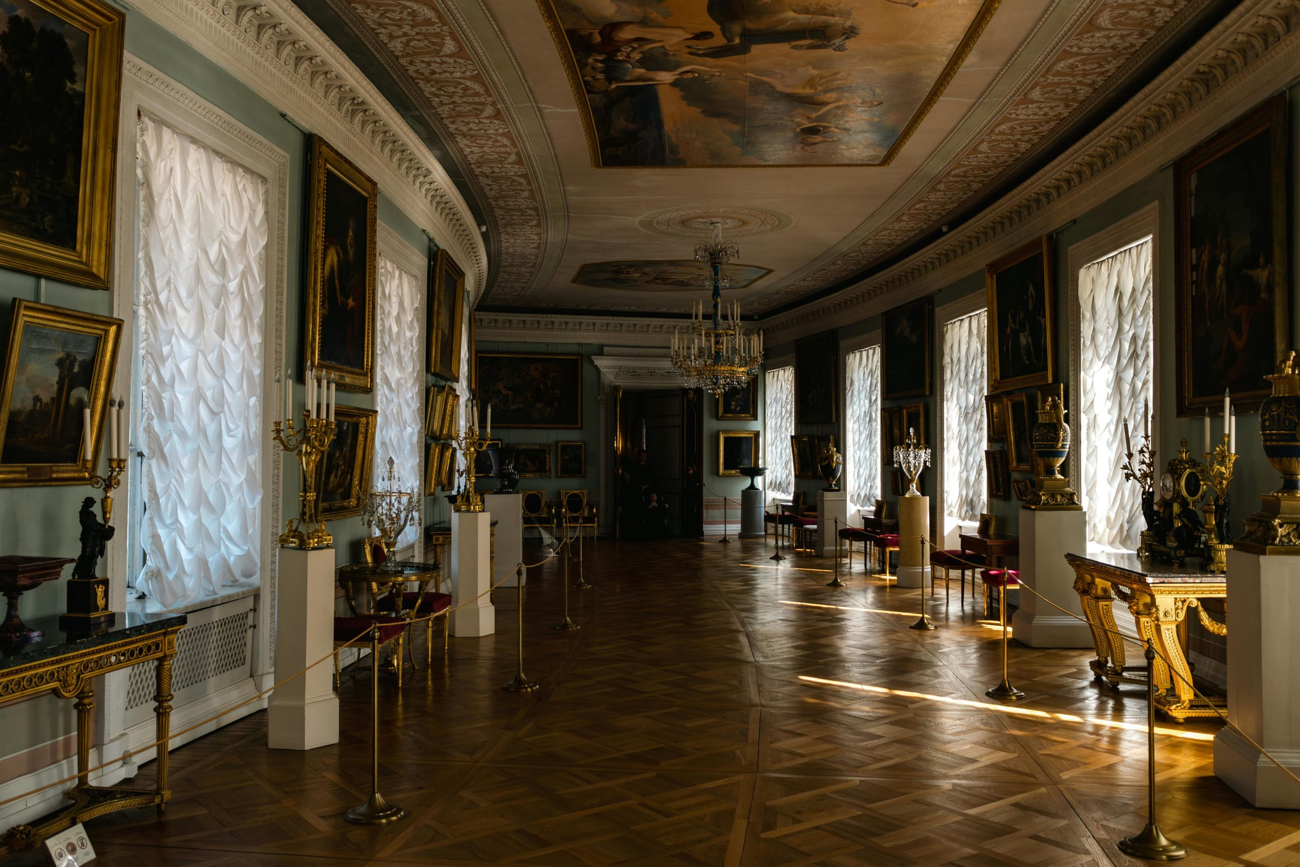 Mastering the Art of Negotiating Hotel Room Upgrades