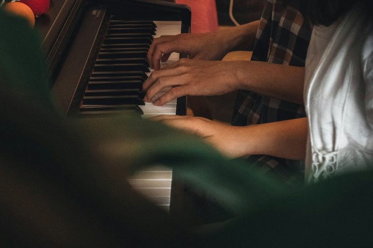 Exploring the Transformative Power of Music Therapy Healing